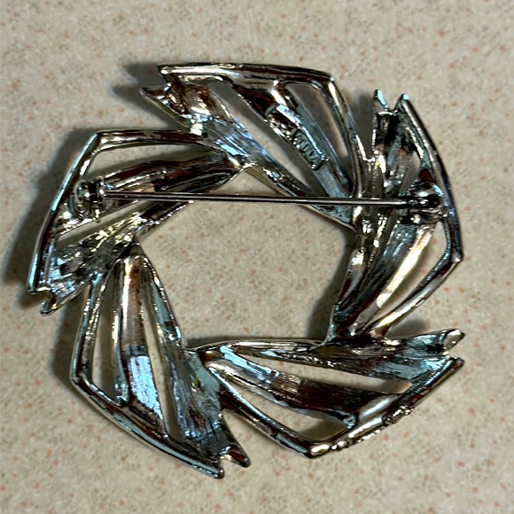 Vintage Pakula silver tone brushed and polished broach (545) - Picture 2 of 4